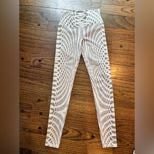 Patterned High-Waisted Leggings